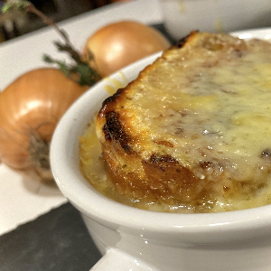French Onion Soup Onion Soup www.chezfrancois.net