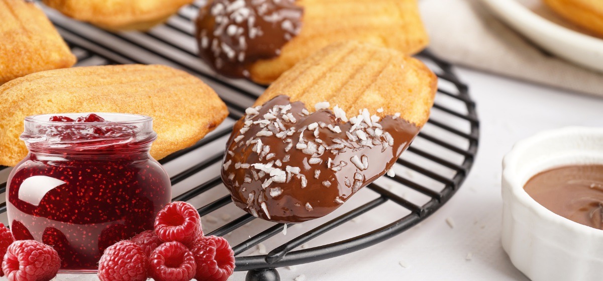 Coco Raspberry Chocolate French Madeleines