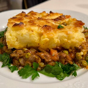 Hachis Parmentier (Shepherd's Pie) Hachis Parmentier (Shepherd's Pie) www.chezfrancois.net