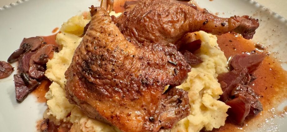 Red-Wine Braised Duck Legs www.chezfrancois.net