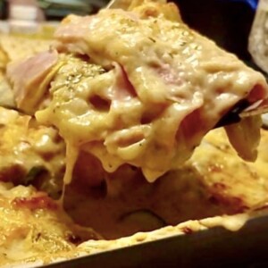 Ham & Zucchini Gratin Gratin de courgettes et jambon bechamel www.chezfrancois.net