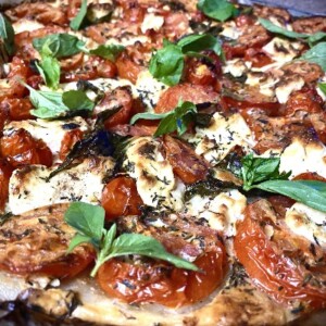 Tomato Tart & Goat Cheese Tarte Tomate Chevre www.chezfrancois.net
