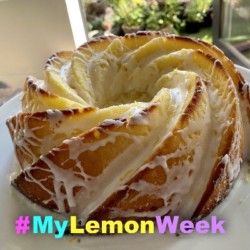 Lemon Mascarpone Cake www.chezfrancois.net